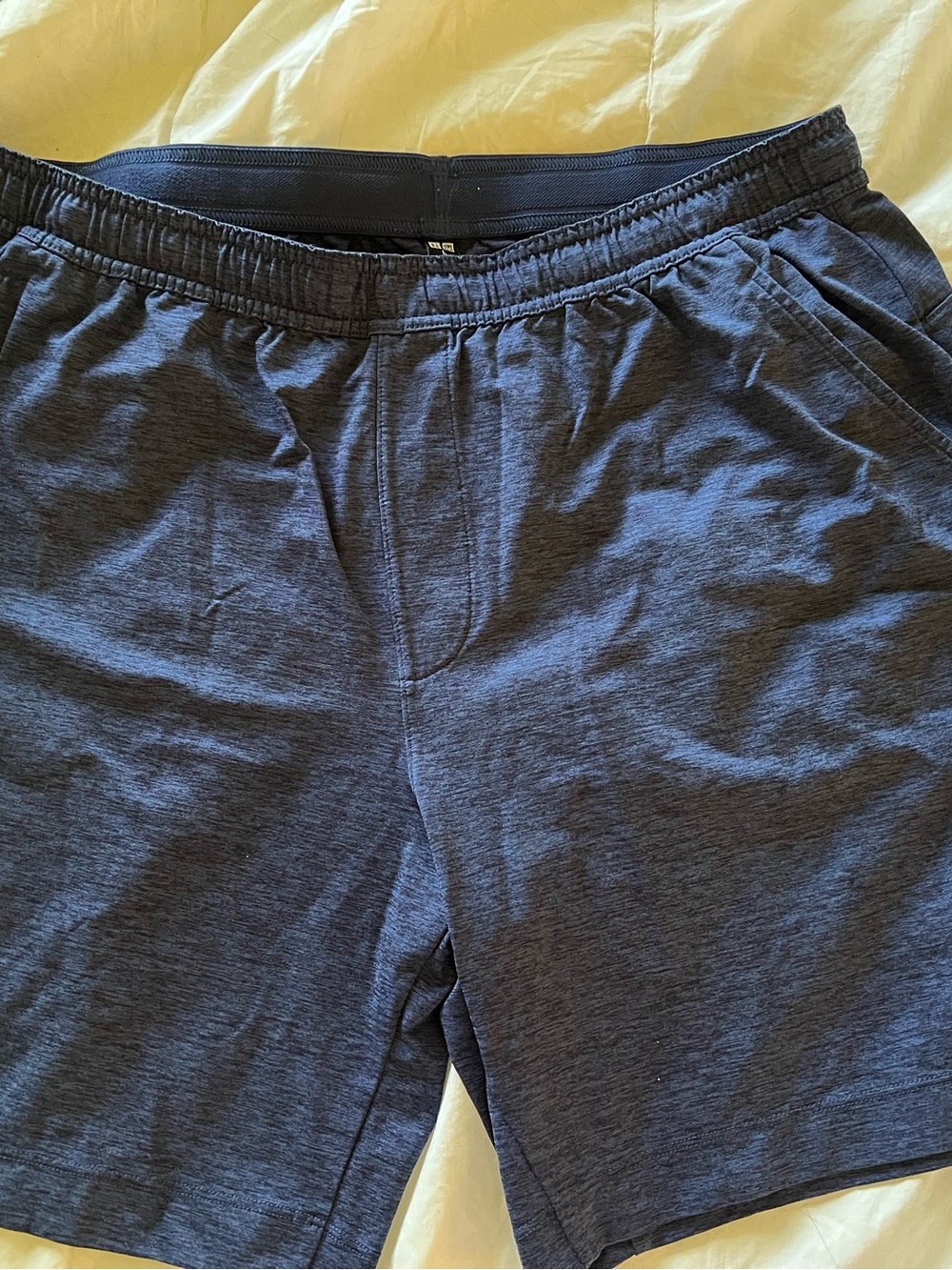 Uniqlo Men's Athletic Shorts in Navy Blue